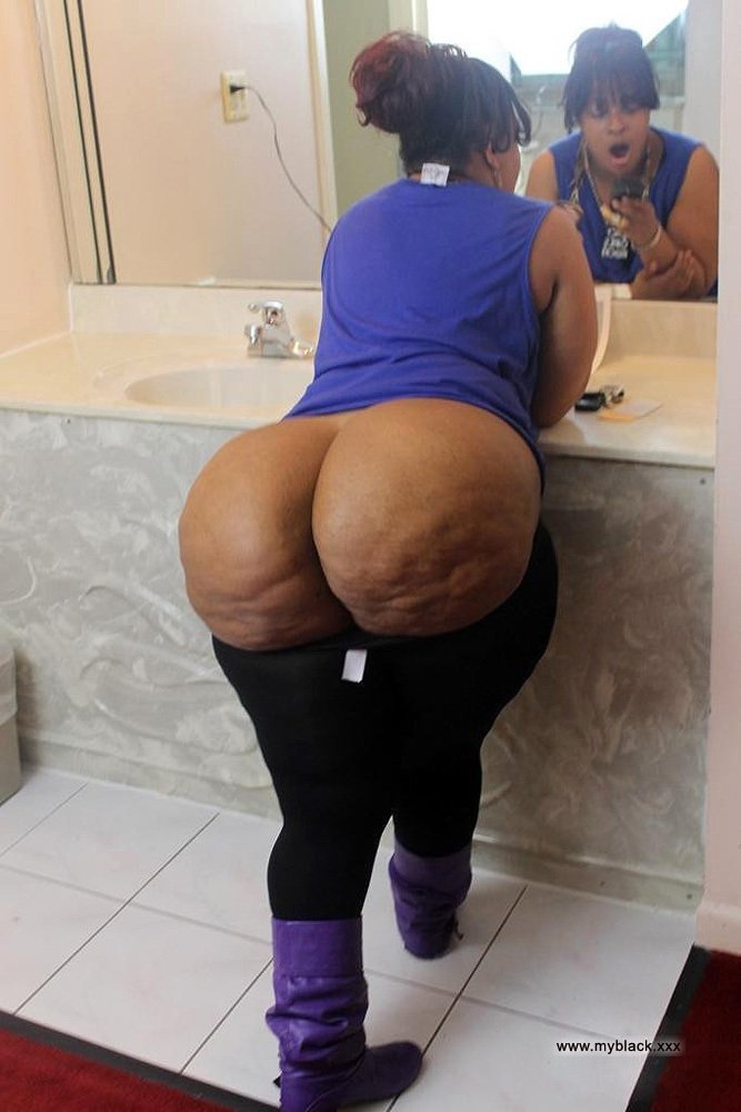 Big black naked ass pics