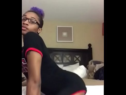 Ebony twerking suck dick and facial