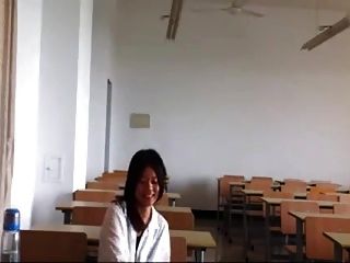 Whisky G. reccomend chinese student classroom