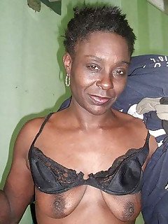 Petite ebony mature nude