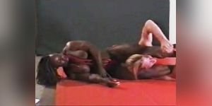 Female muscle wrestling